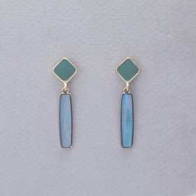 ピアス