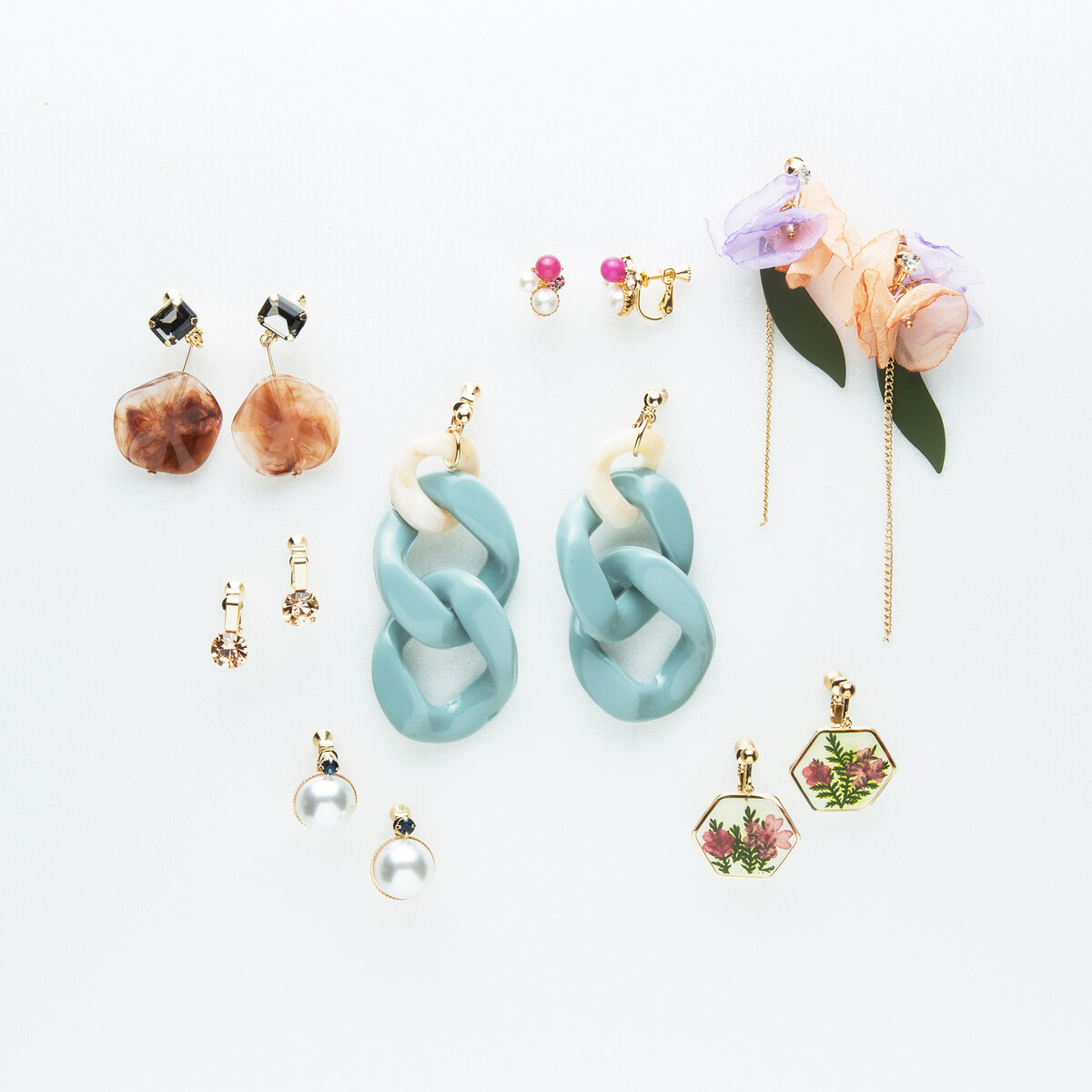 Queen様　order髪飾り♡ イヤリング８種とセット 公式サイト限定】イヤリング&ヘアアクセサリー SET（DIZ0B20400