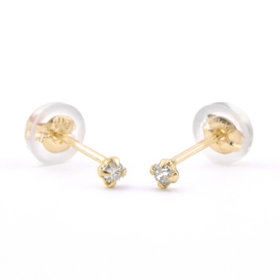 【Ear Jewelry】K10 イエローゴールド ダイヤモンド ピアス（0.02ct）