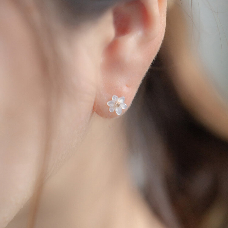 BLOOM ブルーム 【Birth Flower】1月誕生花 K10 ピンクゴールド スイセン ピアス ※片耳用 ピンクゴールド