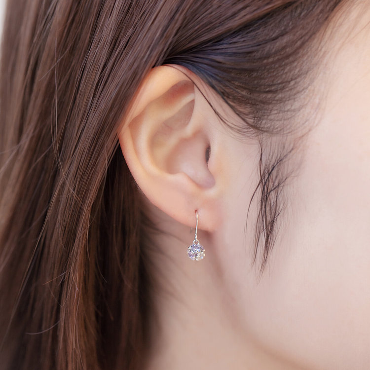 BLOOM ブルーム 【Rondelle】K10 ホワイトゴールド キュービックジルコニア フック ピアス（Lilac Purple） ホワイトゴールド