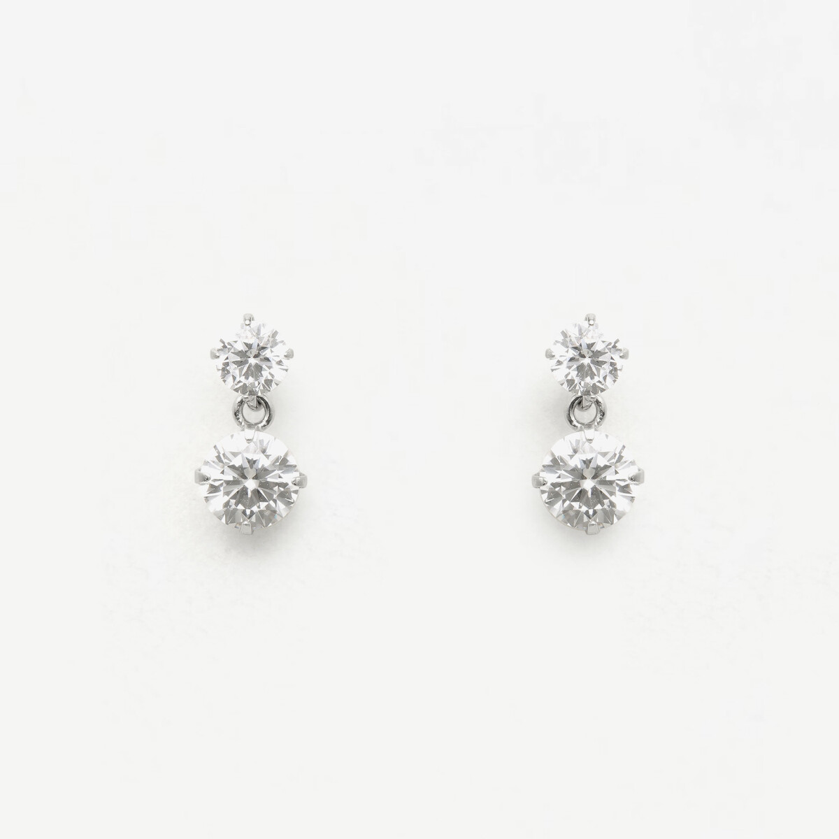 Ear Jewelry】K10 ホワイトゴールド キュービックジルコニア ピアス 