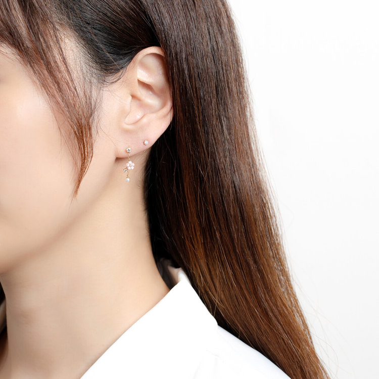 BLOOM ブルーム 【2026スプリングコレクション】K10 イエローゴールド ピンクシェル サクラ ピアスチャーム（片耳用） イエローゴールド