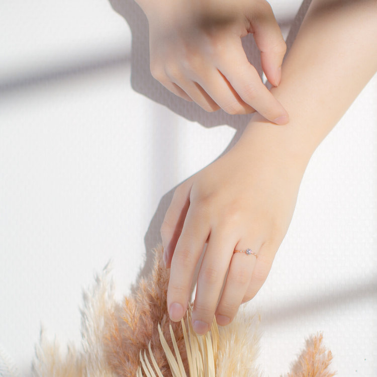 BLOOM ブライダル 【受注生産】K18 ピンクゴールド ダイヤモンド エンゲージリング（0.3ct） ピンクゴールド