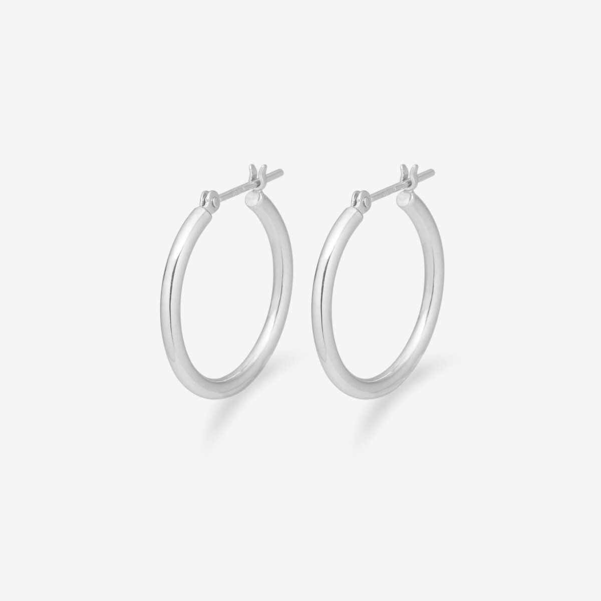 プラチナ フープ ピアス（0202-3545-0019）｜ESTELLE(エステール