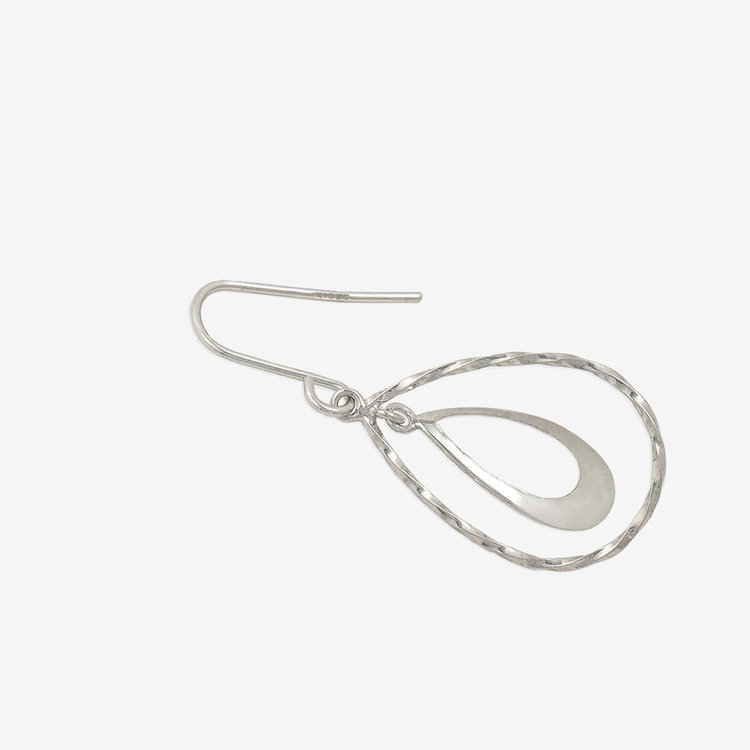 ESTELLE エステール K10 ホワイトゴールド しずく フック ピアス ホワイトゴールド