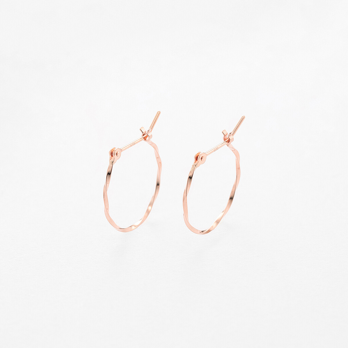 K18 ホワイトゴールド フープ ピアス（10mm）（0202-1792-0014