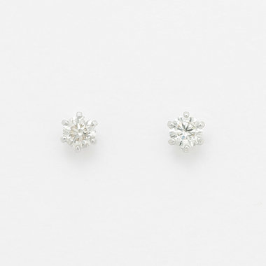 WEB限定】K18 ホワイトゴールド ダイヤモンド ピアス（0.1ct）（0212 