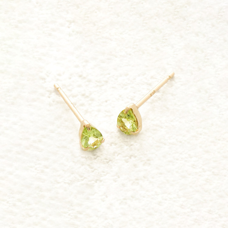 ESTELLE エステール 【WEB限定】8月誕生石 K10 イエローゴールド ペリドット しずく ピアス イエローゴールド