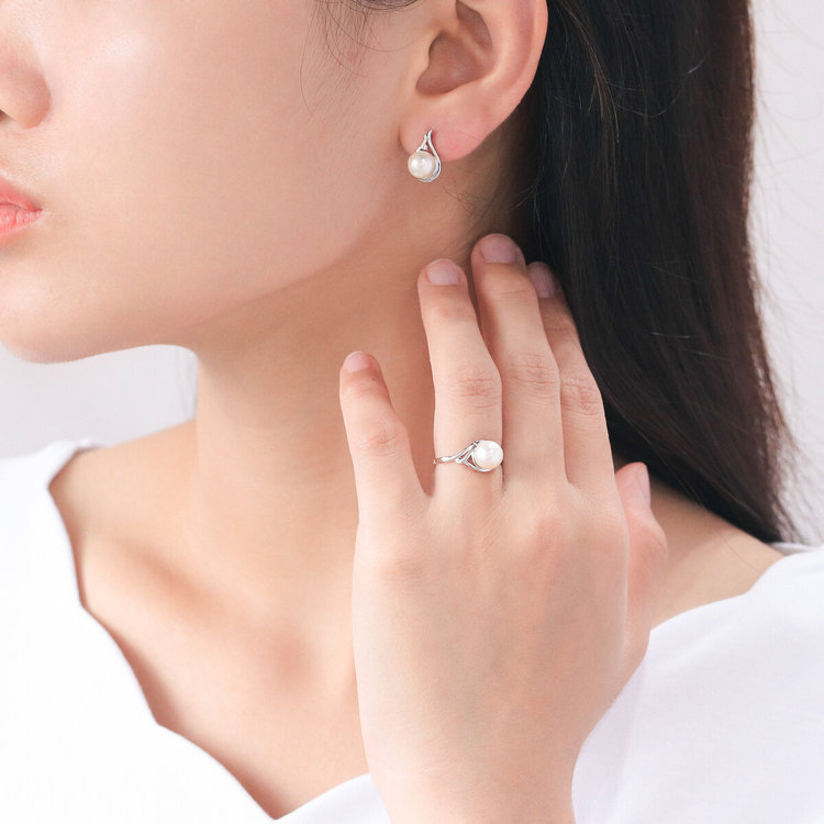 ESTELLE エステール 6月誕生石 K10 ホワイトゴールド あこや真珠 しずく ピアス ホワイトゴールド