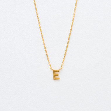 K18 イエローゴールド イニシャル ネックレス（E）