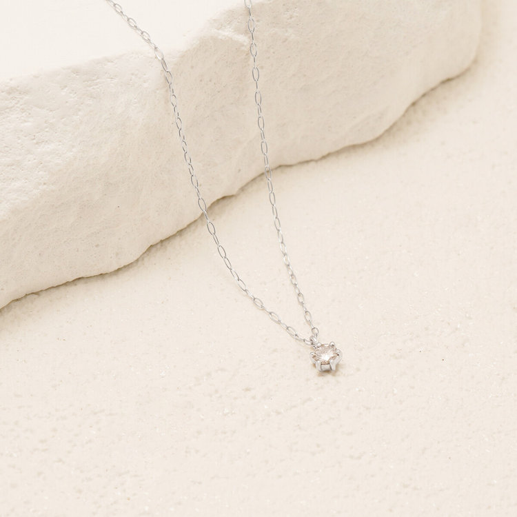 ESTELLE エステール 【WEB限定】K18 ホワイトゴールド ダイヤモンド ネックレス（0.06ct） ホワイトゴールド