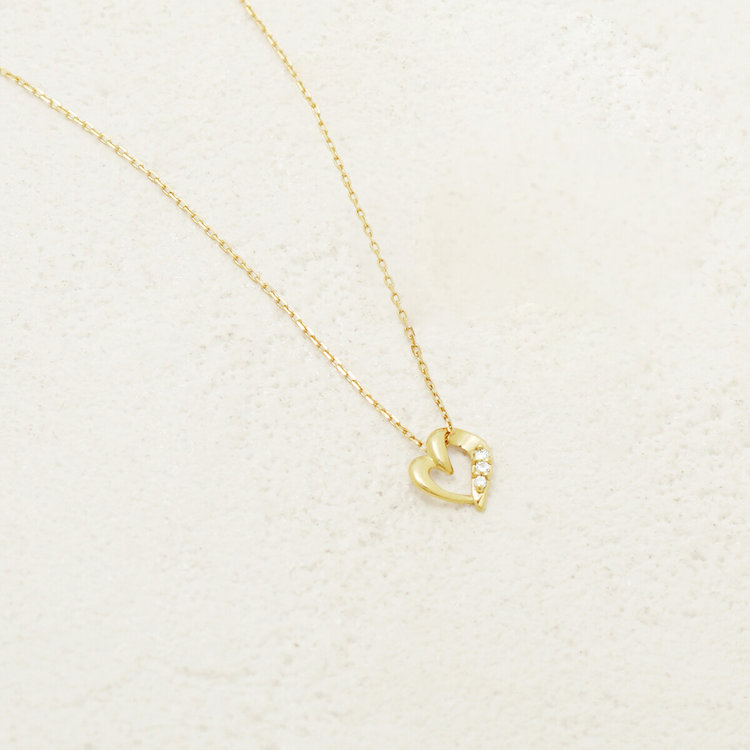 ESTELLE エステール 【公式サイト限定】【Best Price】K10 イエローゴールド ダイヤモンド ハート ネックレス イエローゴールド