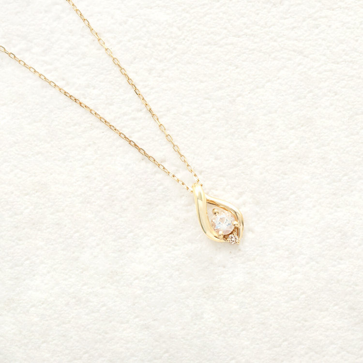 ESTELLE エステール 【WEB限定】6月誕生石 K10 イエローゴールド ムーンストーン しずく ネックレス イエローゴールド