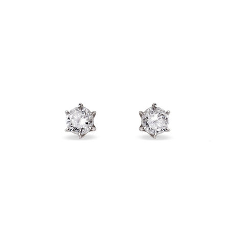 プラチナ ダイヤモンドピアス