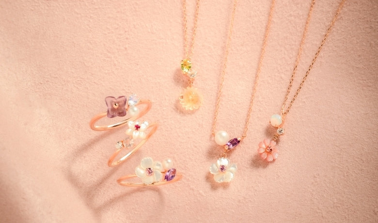 BLOOM 7月 誕生花 K10 ピンクゴールド ユリ ネックレス　ブルーム 7月誕生花 K10 ピンクゴールド ユリ ネックレス BLOOM/ブルーム