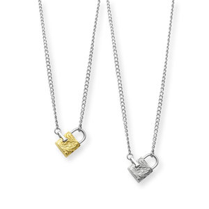 カギモチーフ ペアネックレス