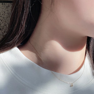 SIMPLE NECKLACE