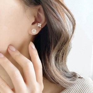 p209A【華奢見せ✧】マーガレットピアス　K14 18 コート　再入荷　上品 p209【華奢見せ✧】マーガレットピアス K14 18仕上げ 再入荷 上品