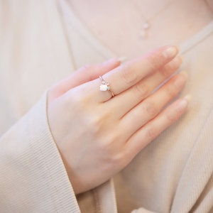 BIRTH FLOWER - lily of the valley -