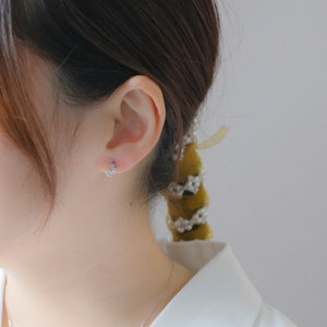 BLUE COLOR PIERCE