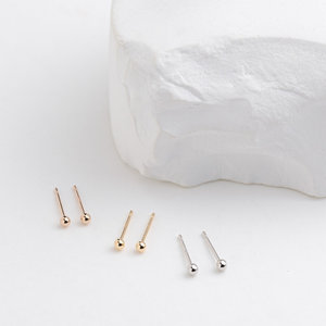 K18 丸玉ピアス（2mm）