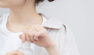 忙しいママにぴったり！シンプルでおしゃれな子育てジュエリー