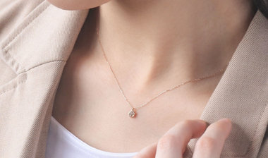 特別なジュエリーとの出会いで新しい自分へ 20代におすすめジュエリー
