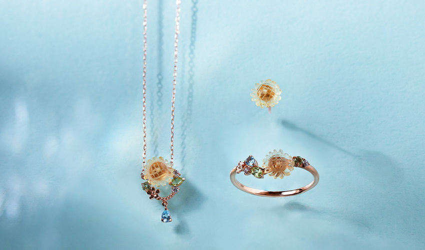 BLOOM 　真珠ピアスとネックレス　セットアップ BLOOM 真珠ピアスとネックレス セットアップ パール×ボールチェーン