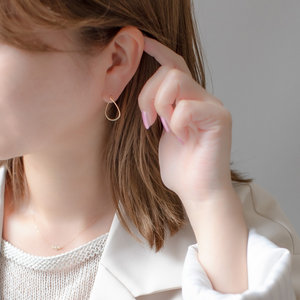 K18 イエローゴールド しずく フープ ピアス（0202-3292-0019