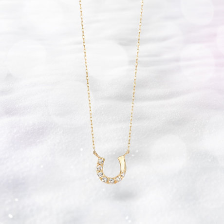 K10イエローゴールド 馬蹄ネックレス