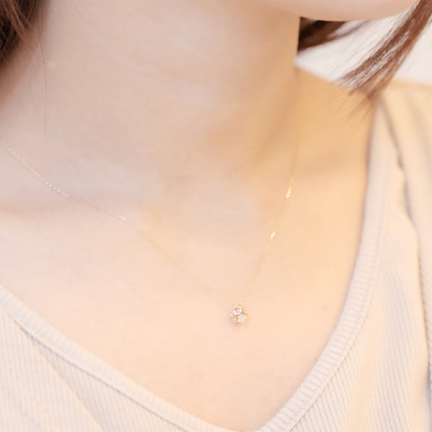 10金ネックレスの魅力とは？18金との違いやおすすめアイテム