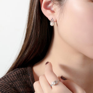 PEARL × WHITEGOLD